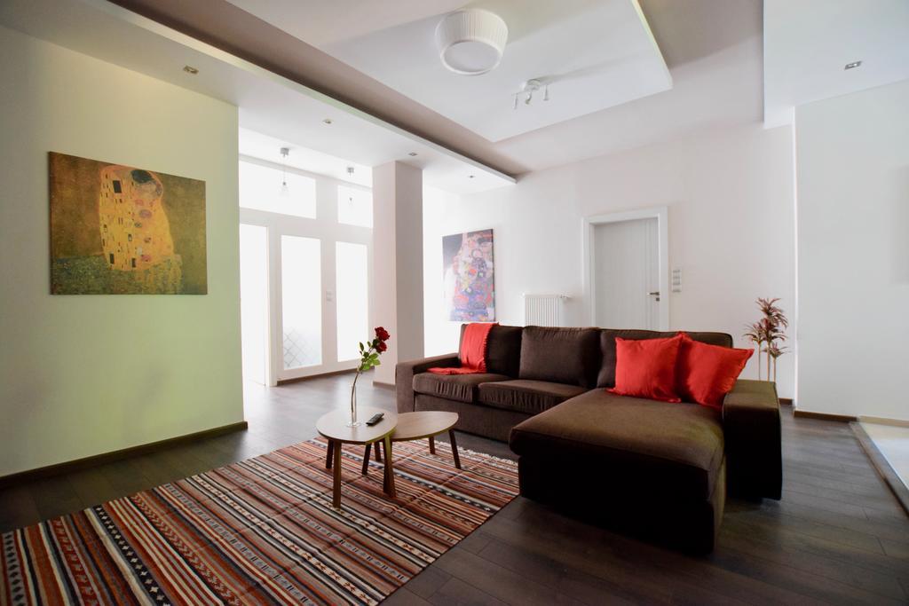 Standard Apartment By Hi5 - Close To Buda Castle Budapest Luaran gambar